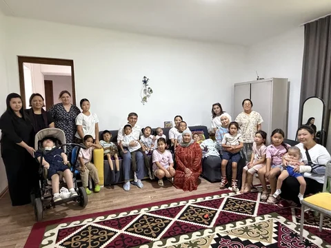 Дети из хосписа в Бишкеке получили аппараты ИВЛ и расходные материалы за счет бюджета