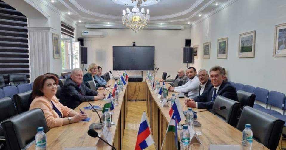 Кыргызстан представляет на международном театральном фестивале «Сердца четырёх» в Ташкенте