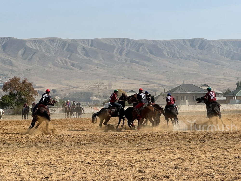 Фото: Turmush