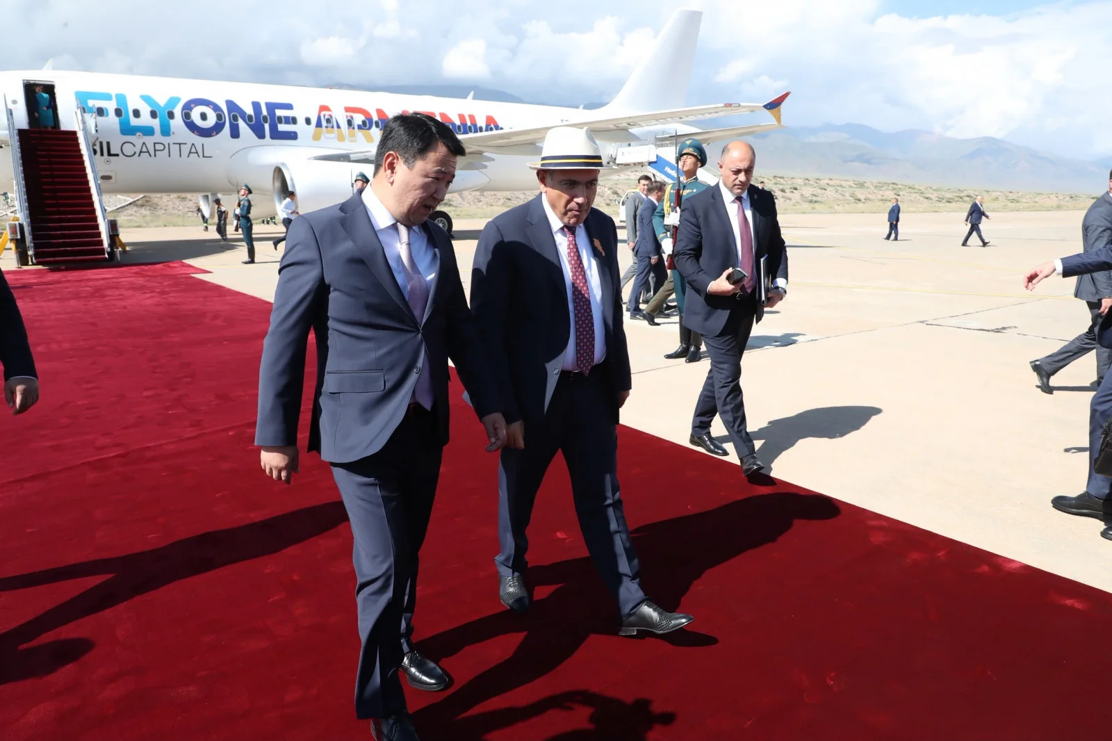 Фото: Кабар (рус.)