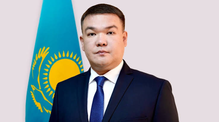 Казакстан Кыргызстанга бензин жеткирүүнү карап жатат