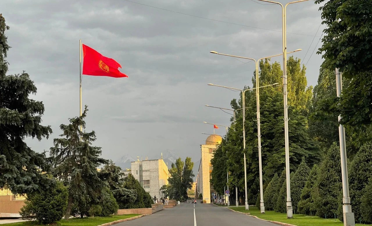 Президент Садыр Жапаров баса белгилегендей, Кыргызстандын аймагы 15 572 гектарга көбөйдү