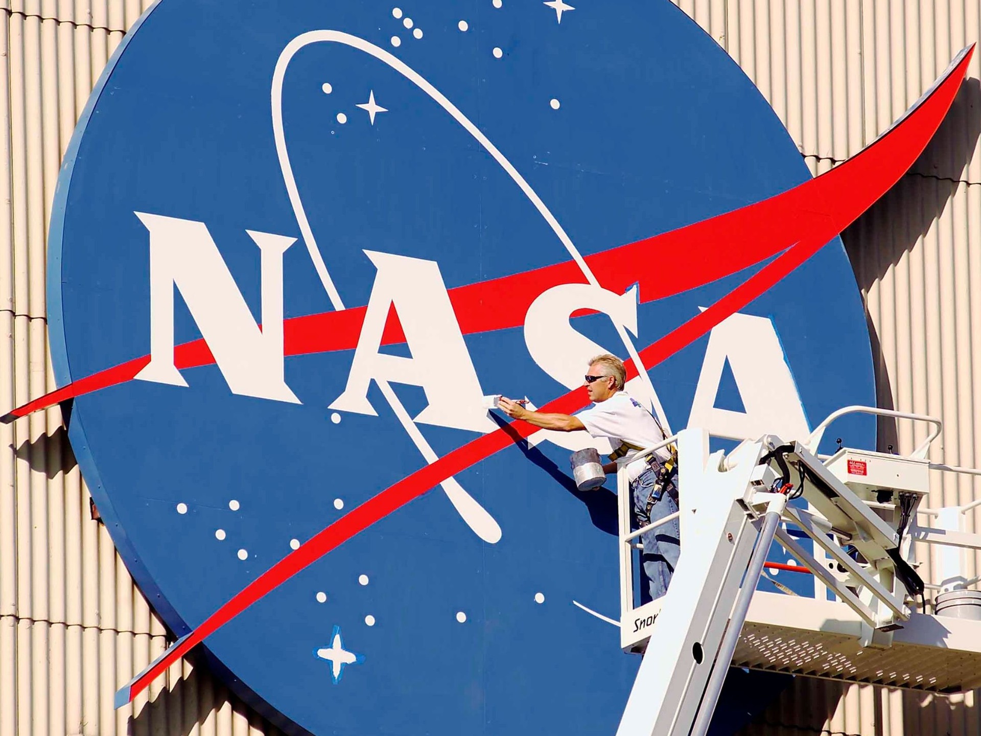 NASA ўрынсыз марс жашоосун имитациялоо үчүн үй-жайга добровольтерлерди тандап жатат
