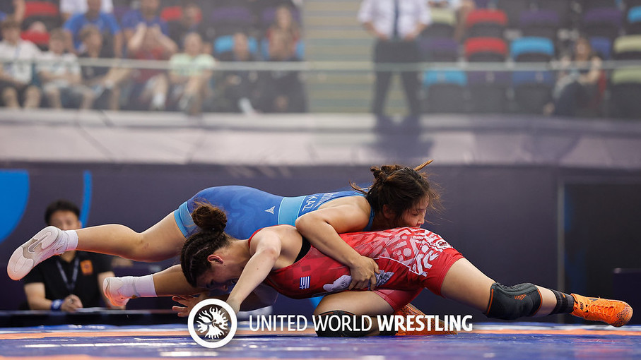 Милана Уланова спорттук күрөш боюнча дүйнөлүк чемпионаттын жарым финалына чыкты
