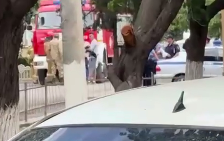 В Баткене эвакуировали пациентов областной больницы из-за сообщения о бомбе