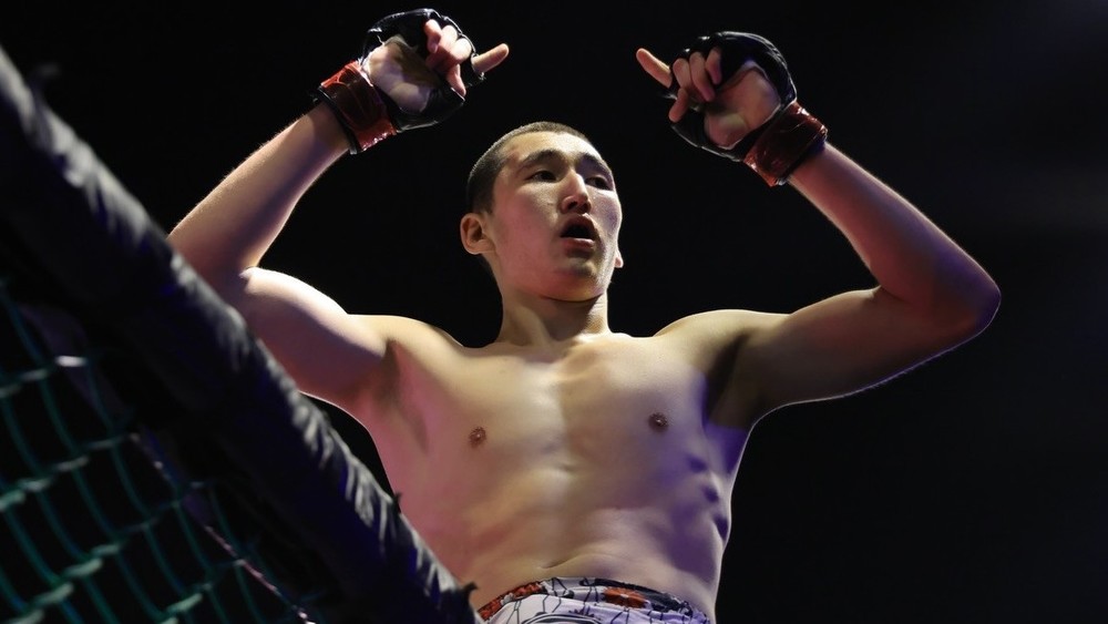 Octagon 93 турниринин катышуучулары: Эржан Жанышбек жана Фазлиддин Мадрахимов бийлиги