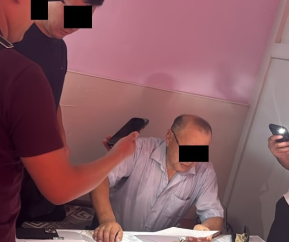 ГКНБ задержало адвоката в Джалал-Абаде по подозрению в вымогательстве $6 тыс.