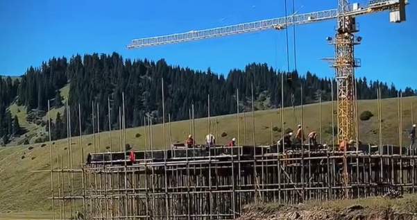 В Жыргалане возводится пятизвездочный отель общей площадью свыше 53 тыс. кв. м