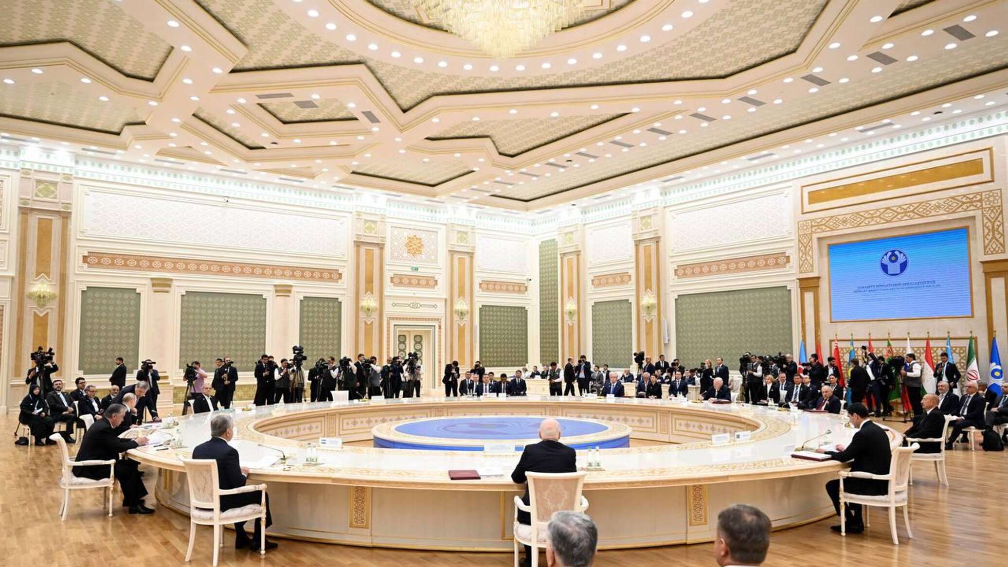 КМШ өкмөтчүлөрү тарыхый маданиятты сактоону колдоп жатышат – Путин