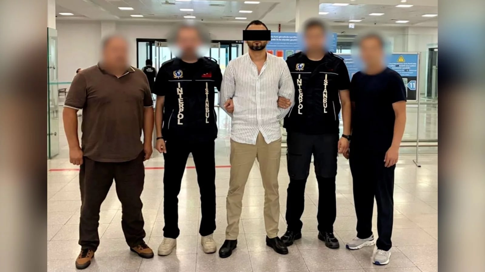 Кыргызстанга 12 жыл ичинде жашыруун жүргөн адам өлтүрүү боюнча айыпталуучу экстрадацияланды