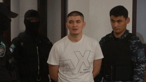 Атырау облусунда үй-бүлөнү өлтүргөн адам өмүр бою кесилди