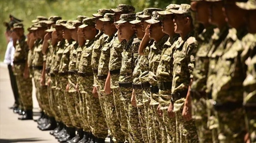 В Кыргызстане обновлены правила контрактной службы и военного образования