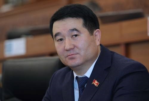 В ЖК предлагают поправки в закон об Иссык-Куле для легализации домов вблизи берега