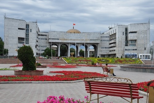 Кыргызстандын Өкмөтү Айыл чарбызы министрлигинин долбоорлорду ишке ашыруу бөлүмдөрүн баалоого жогорулак рабочая группа түзdü