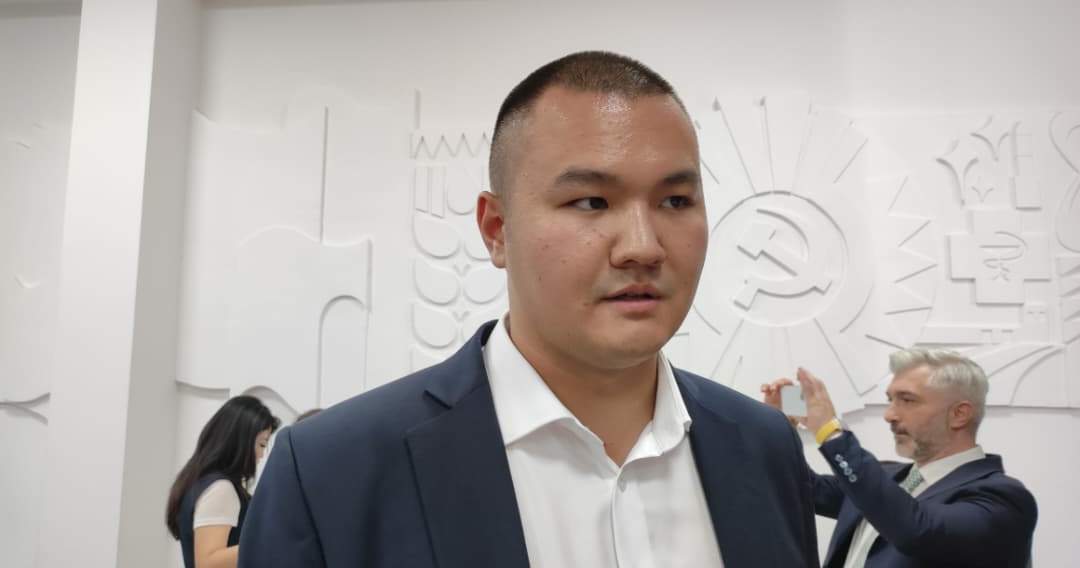 Пациентам в Кыргызстане передали современные речевые процессоры Kanso 2 от Cochlear