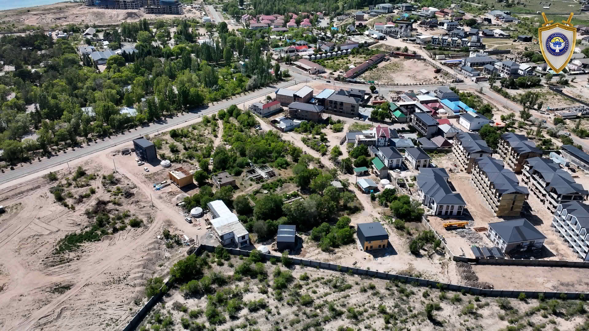 В Иссык-Куле обнаружено 30 незаконных построек у очистных сооружений