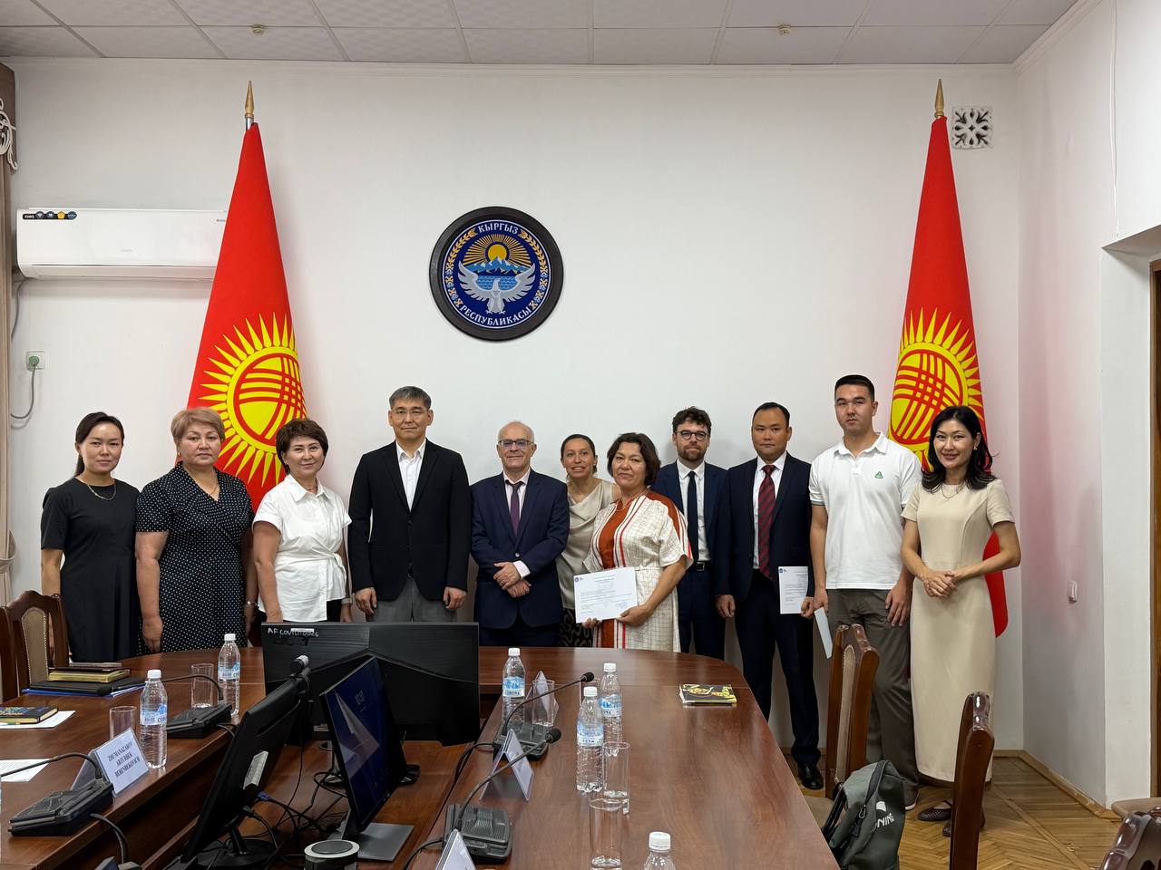 Кыргызстан менен Франция саламаттыкты сактоо тармагында кызматташтыкты чыңдашты