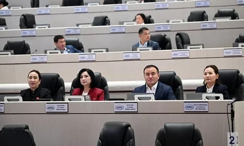 В Кыргызстане ужесточат ответственность за выброс и сжигание мусора и отработают другие законы