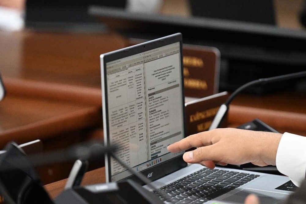 Минэкономики предлагает упростить продление разрешений в сфере экспортного контроля КР