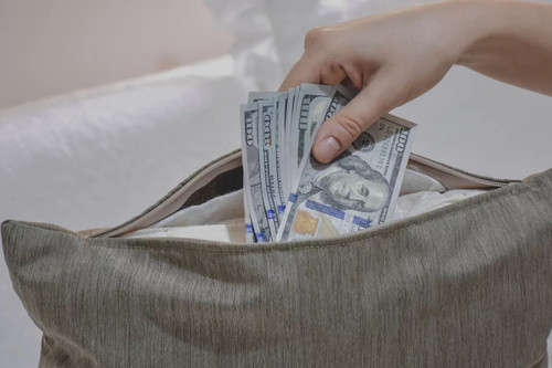 Исследование показало: лишь 29% кыргызстанцев имеют финансовую подушку на 3–6 месяцев