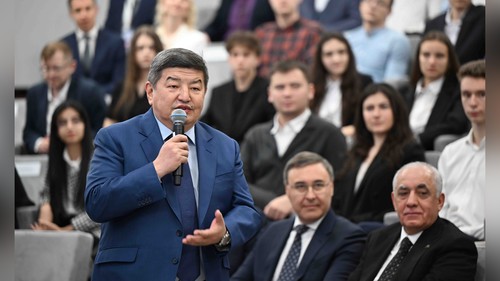 Акылбек Жапаров: Скорость принятия решений — ключевой фактор конкурентоспособности Кыргызстана