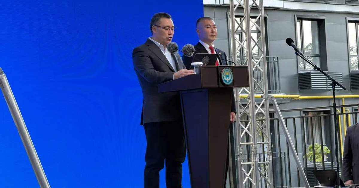 Садыр Жапаров: Собственное жилье укрепляет уверенность семьи в завтрашнем дне