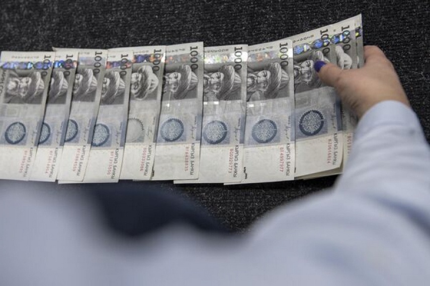 Объем наличных денег у кыргызстанцев достиг 286 миллиардов сомов