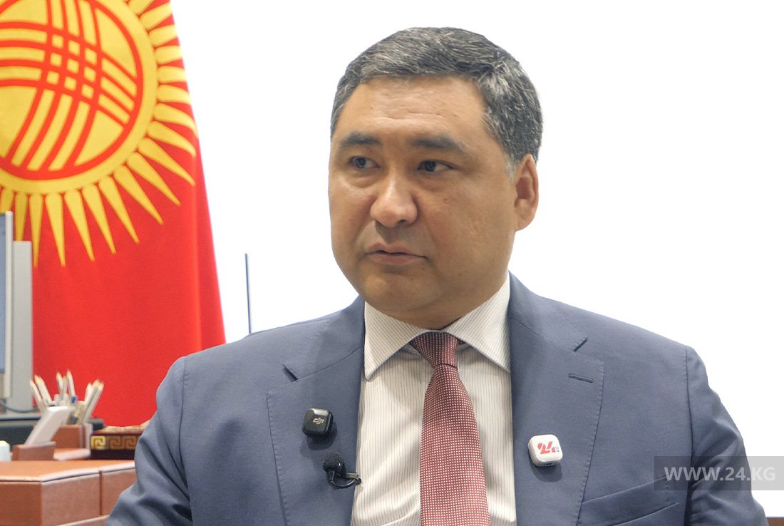 Кыргызстан санкциялардан улам көзөмөлдү күчөттү, бирок Россия менен сооданы токтотпойт