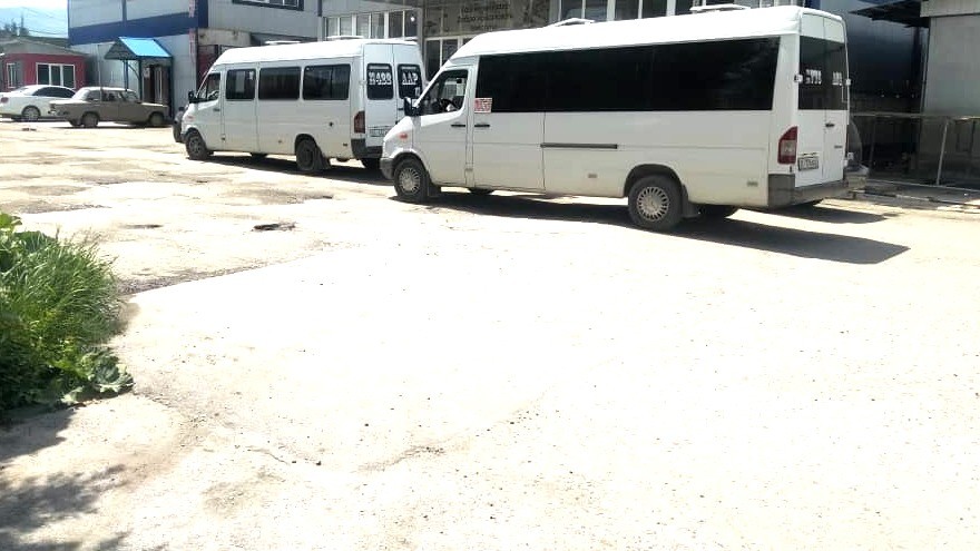 В Кара-Куле возобновили работу общественного транспорта из-за роста цен на топливо