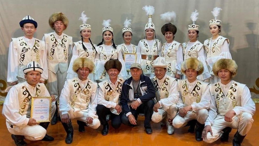 Ак-Суудагы «Боз салкын» ансамбли VI Бүткүл дүйнөлүк көчмөндөр оюнуна даярданып жатат