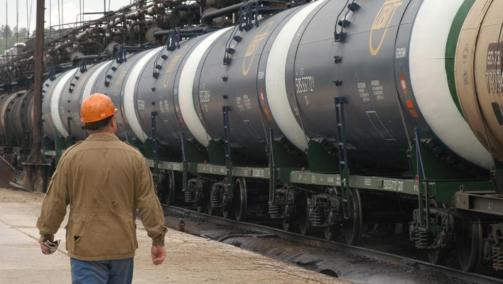 Правительство Кыргызстана запретило вывоз нефти и нефтепродуктов из страны