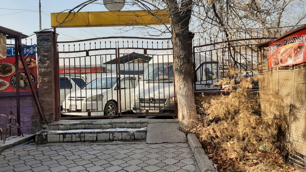 Бишкекте кайрадан заборлор жана ограждения боюнча кимдердин арыздары