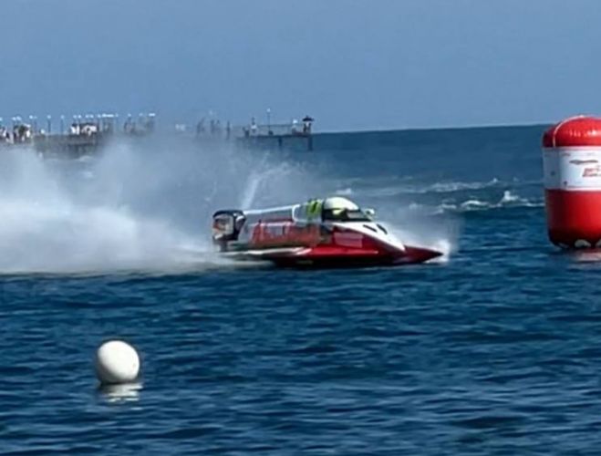 Ысык-Көлдө F1H2O дүйнөлүк чемпионаты үчүн алгачкы машыгуулор башталды