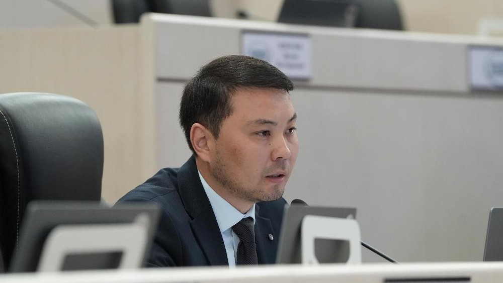 Парламентте шаарларга кошулган айылдардын статусун өзгөртүү сунушталды