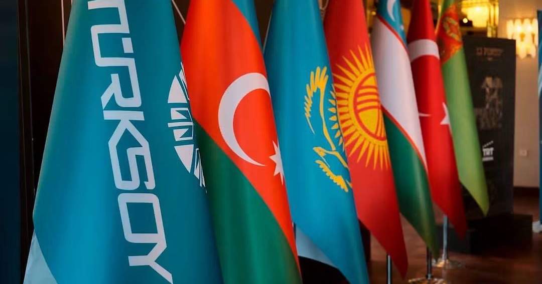 Молодые кыргызстанцы поедут в Турцию на встречу молодежи тюркского мира