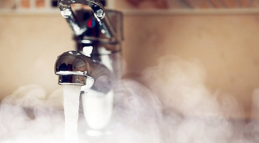 В центре Бишкека на два дня отключат горячую воду из-за реконструкции теплосетей