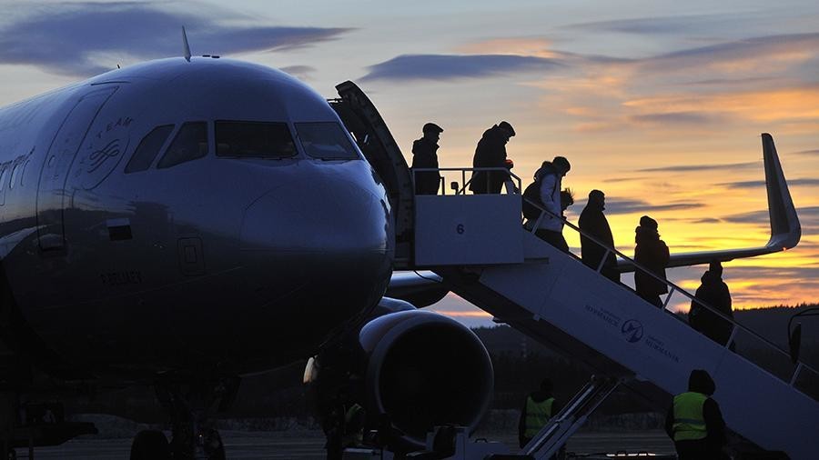 Пассажирский Airbus Тихий океандын үстүндө апаттык сигнал берип, Чилиде иридешти