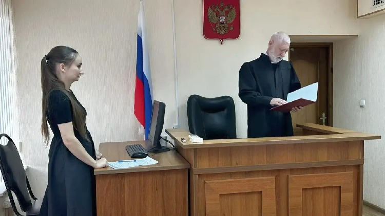 Ивановодо 63 жаштагы россиялык 13 кыргызстандыкты жасалма каттоо үчүн 2,5 жылга кесилди