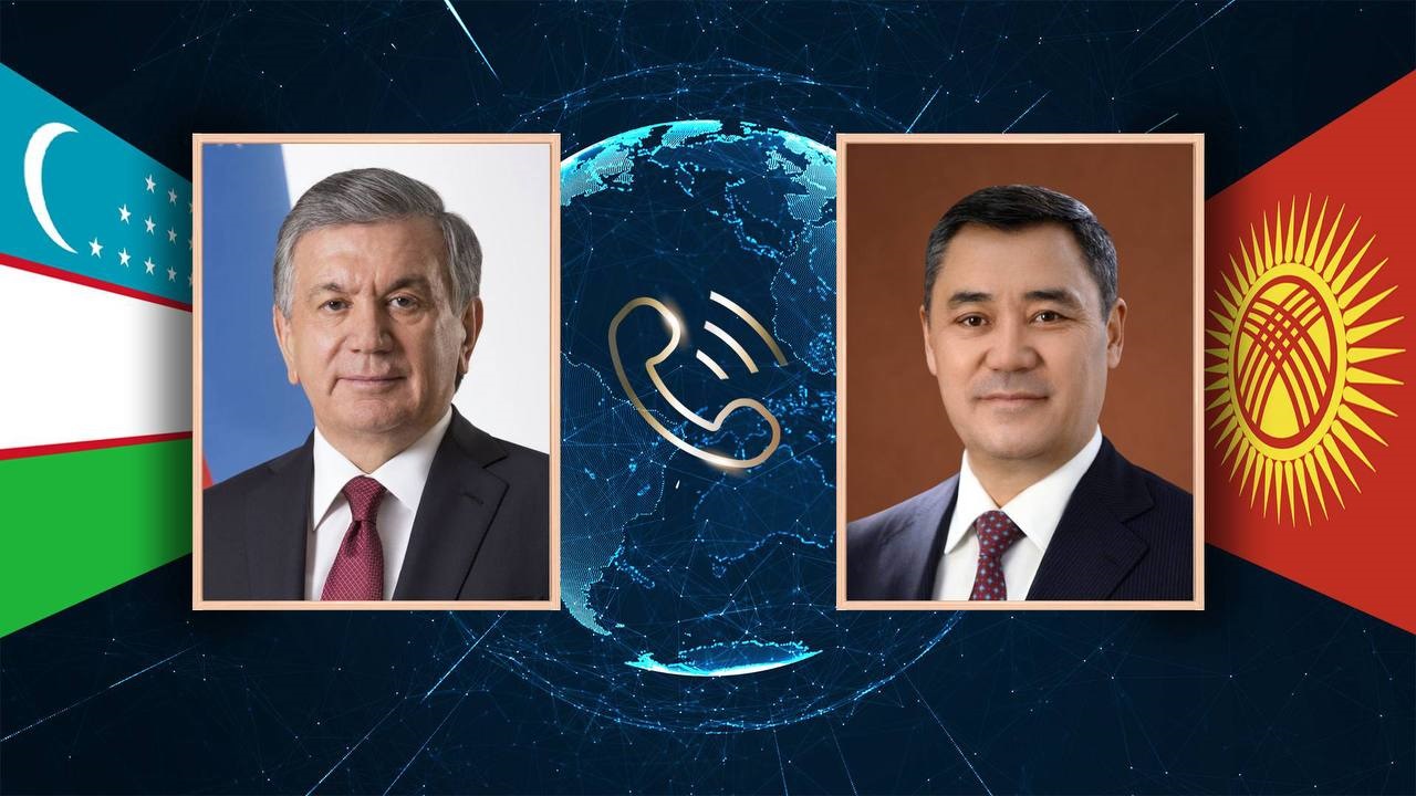 Кыргызстан менен Өзбекстандын президенттери телефон аркылуу сүйлөштү