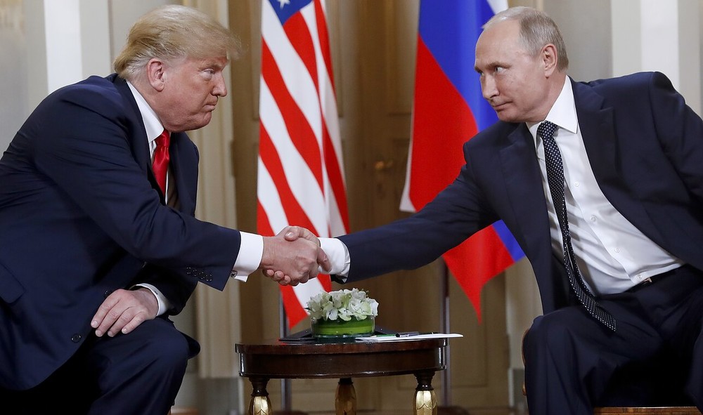 Путин менен Трамп Украина, Иран жана кенч маздын жеткирүүсү жөнүндө сүйлөшүштү арада талкуулашты