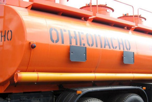 Кыргызстан возобновляет импорт нефти: Кабинет министров утвердил изменения на топливном рынке