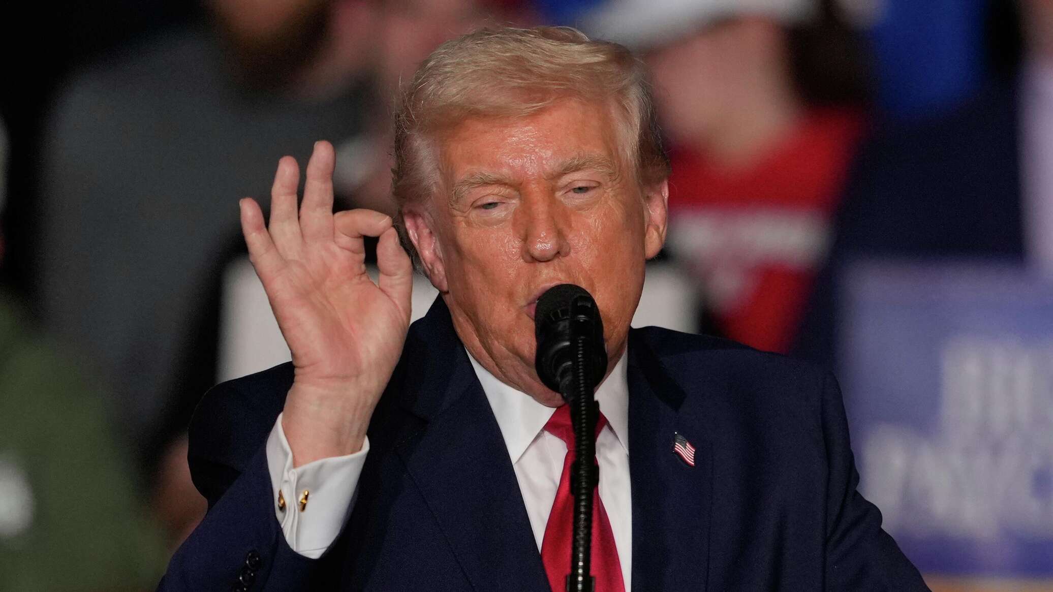 Трамп: Европа Россияга энергия үчүн 250 миллиард доллар төлөгөнү жашырып жатат