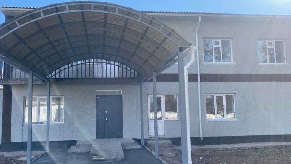 Токмок жакынындагы стационарда антисанитардык шарттар жана сыркат тактары аныкталды