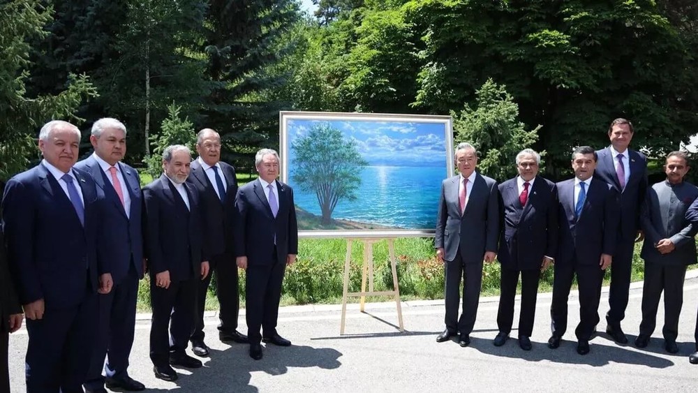 ШКУга мүчө өлкөлөрдүн тышкы иштер министрлери Чолпон-Атада өзгөчө кол тамга калтырышты