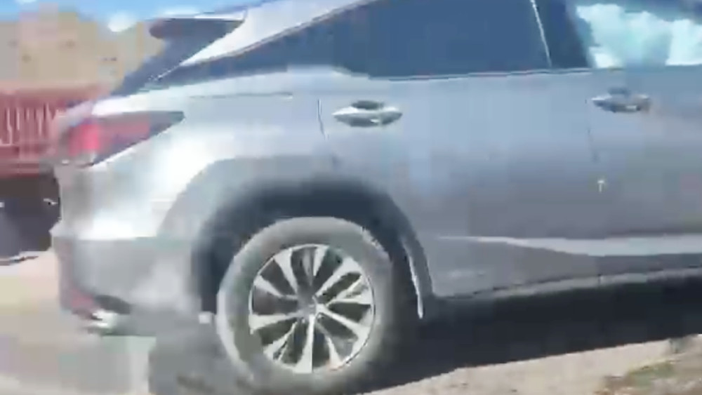 ДТП на трассе Север—Юг: Howo столкнулся с Lexus RX, двое госпитализированы