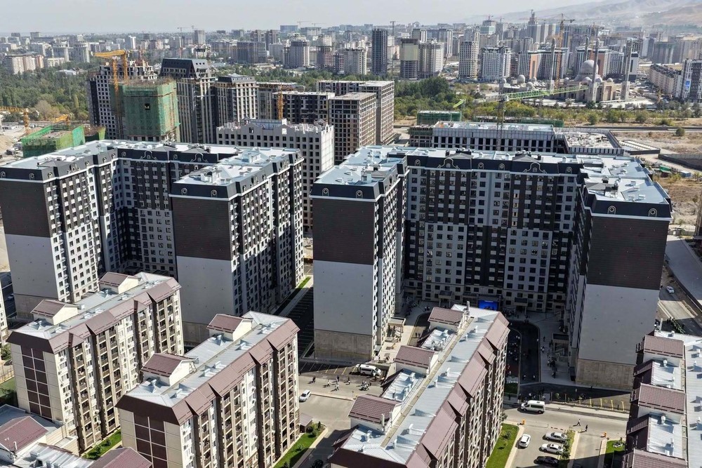 ЭБТО: Мамлекеттик инвестициялар Борбор Азияда курулуш буусун улантууда