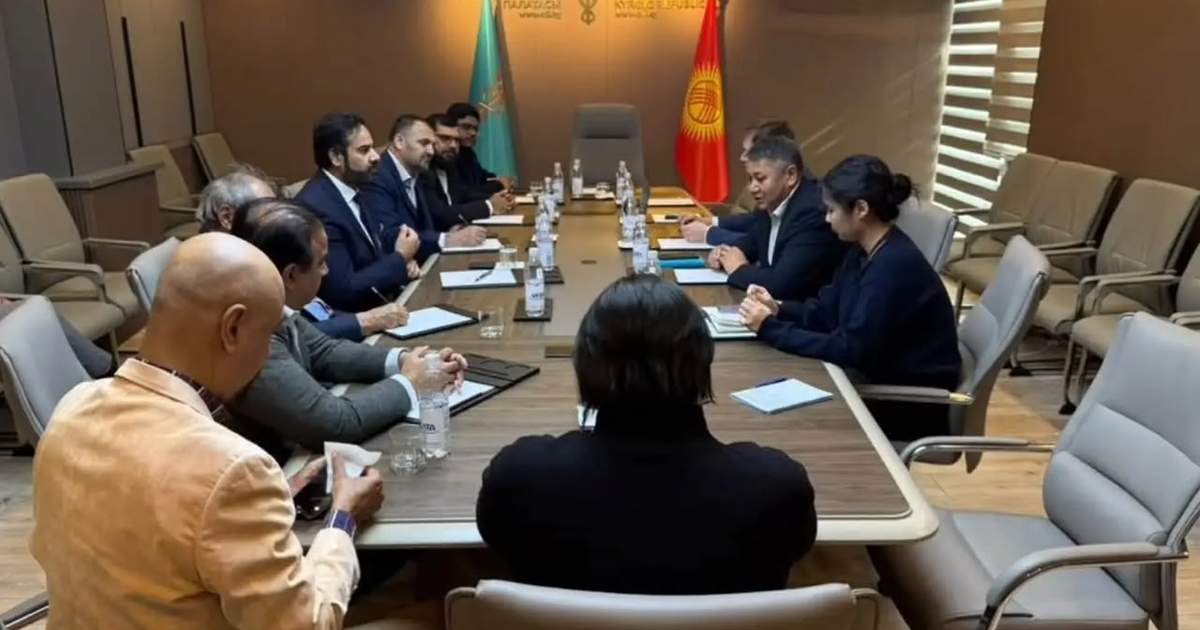 Кыргызстан поддержал открытие Торгового дома в Пакистане для углубления делового сотрудничества