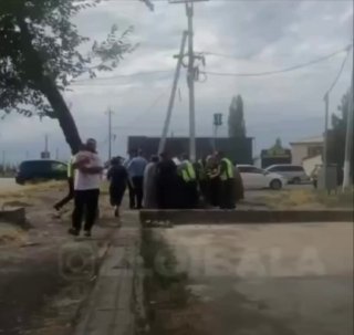 Беловодск шаарында жонунан жакындары ортосунда массалык мушташ болуп өттү