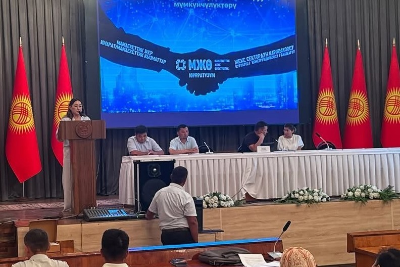Облустук тармактарда ишканачылар жер бөлүп берүү, салык жана инвестициялык долбоорлорду каржылоо маселелерин талкуулашты