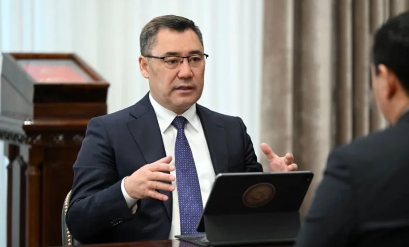 Садыр Жапаров: Кытай туристтерин жумушчу мигранттардан айкын айырмалоо зарыл